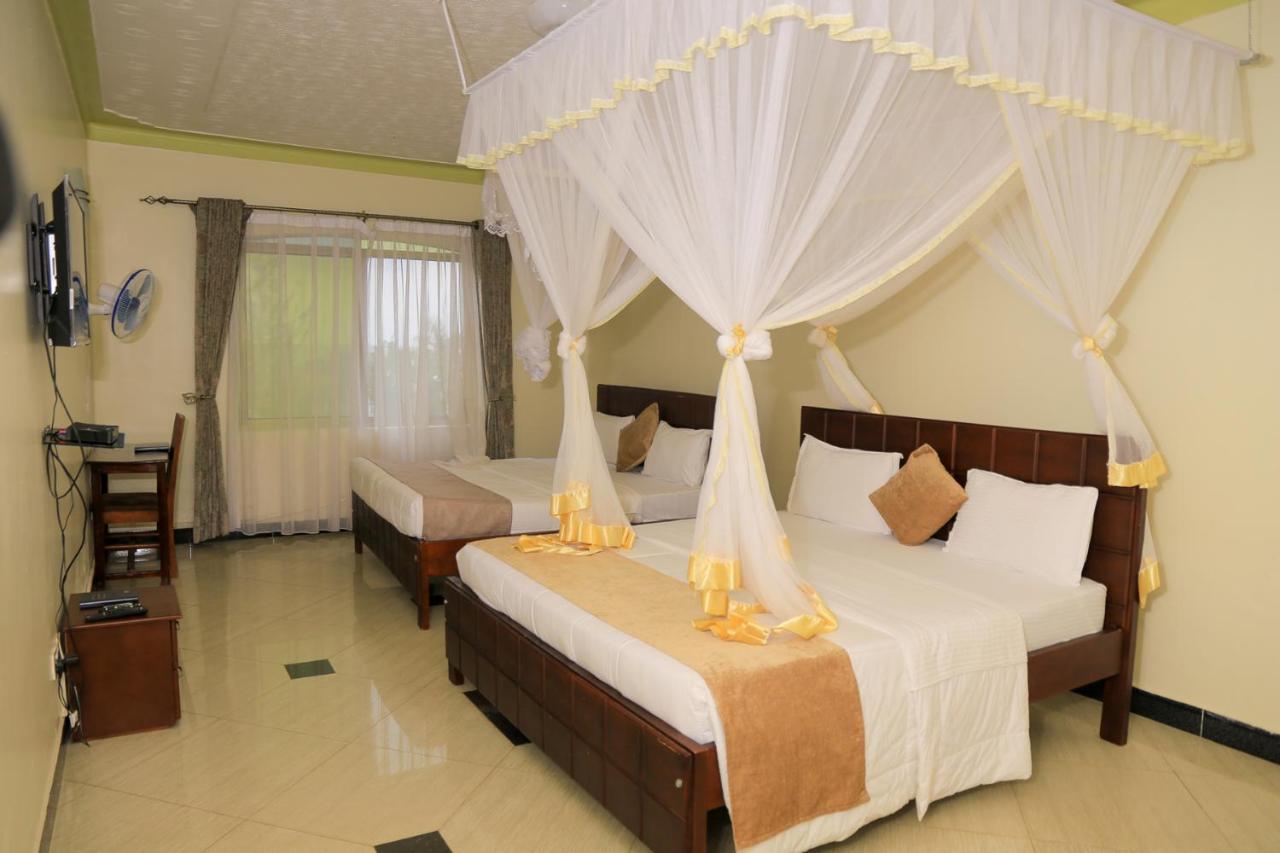 Victoria Royal Hotel Entebbe Zewnętrze zdjęcie