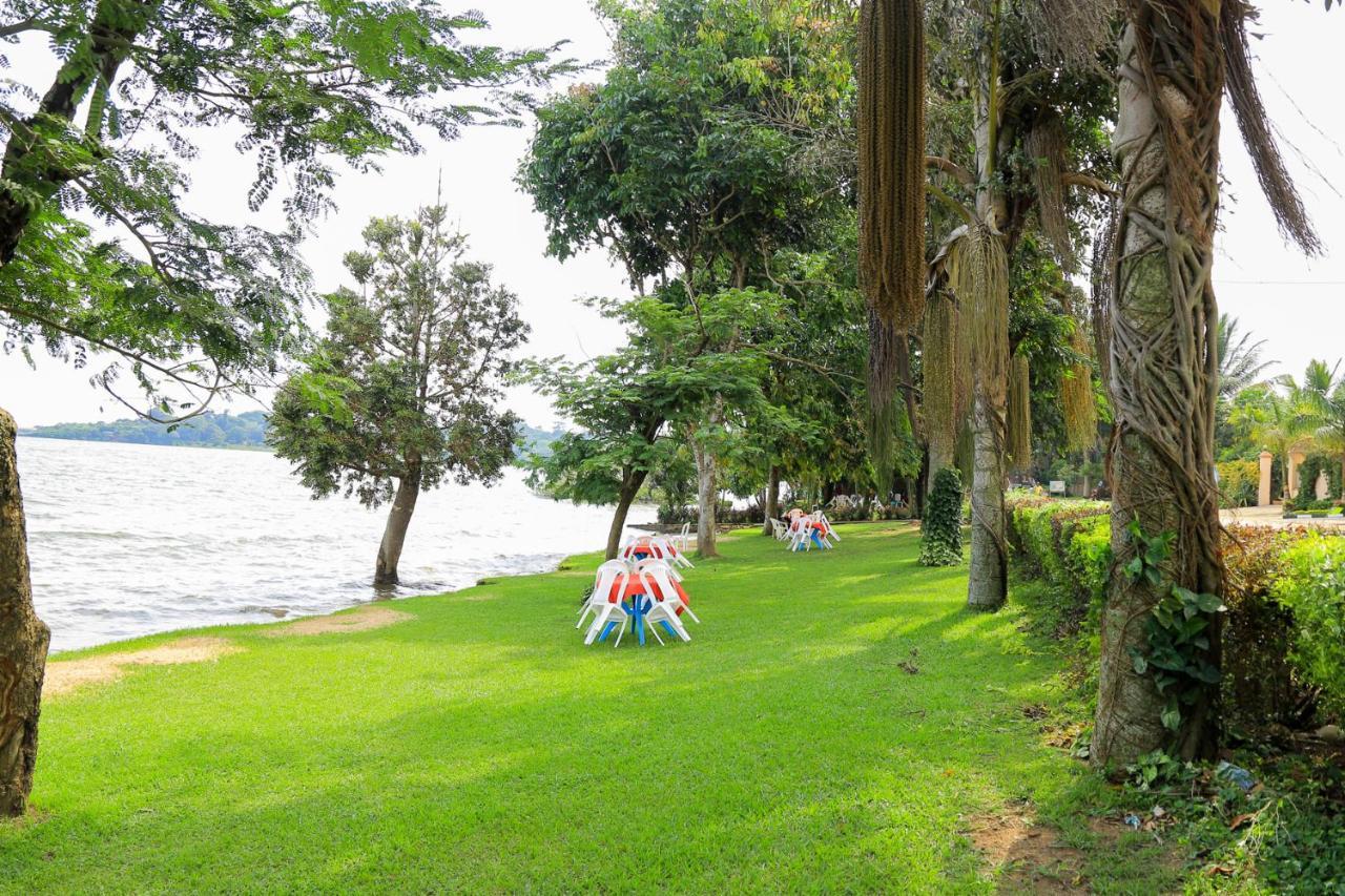 Victoria Royal Hotel Entebbe Zewnętrze zdjęcie