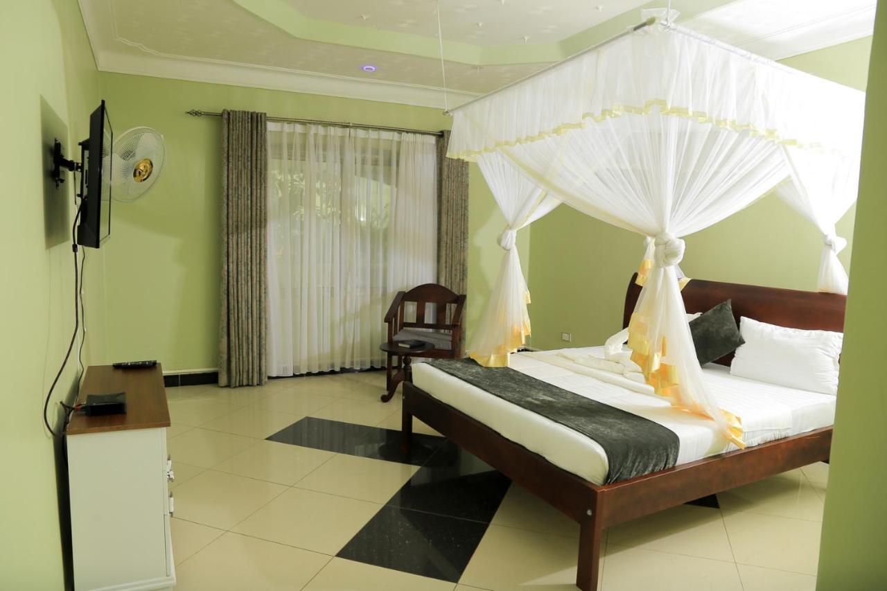 Victoria Royal Hotel Entebbe Zewnętrze zdjęcie