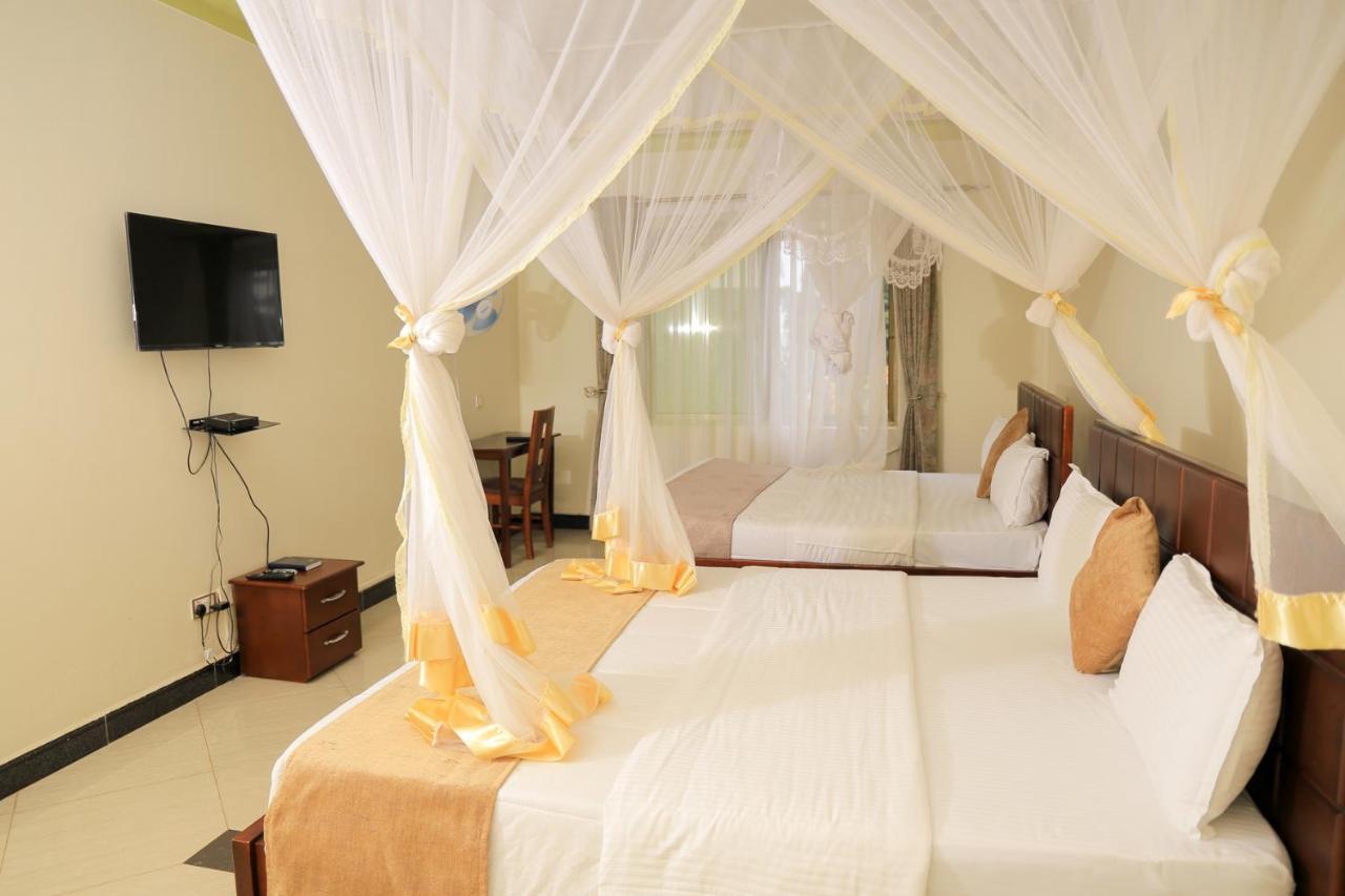 Victoria Royal Hotel Entebbe Zewnętrze zdjęcie