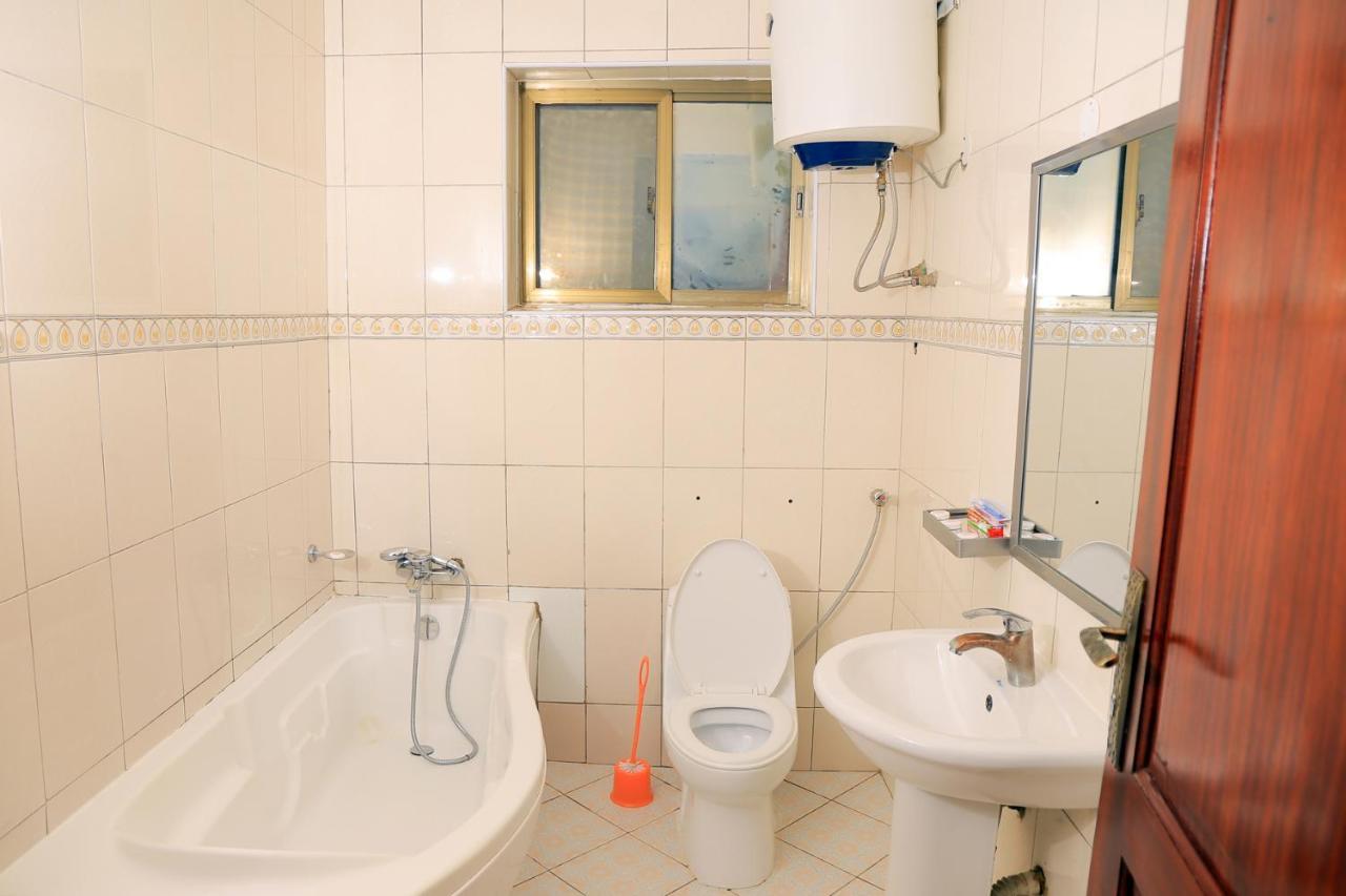 Victoria Royal Hotel Entebbe Zewnętrze zdjęcie